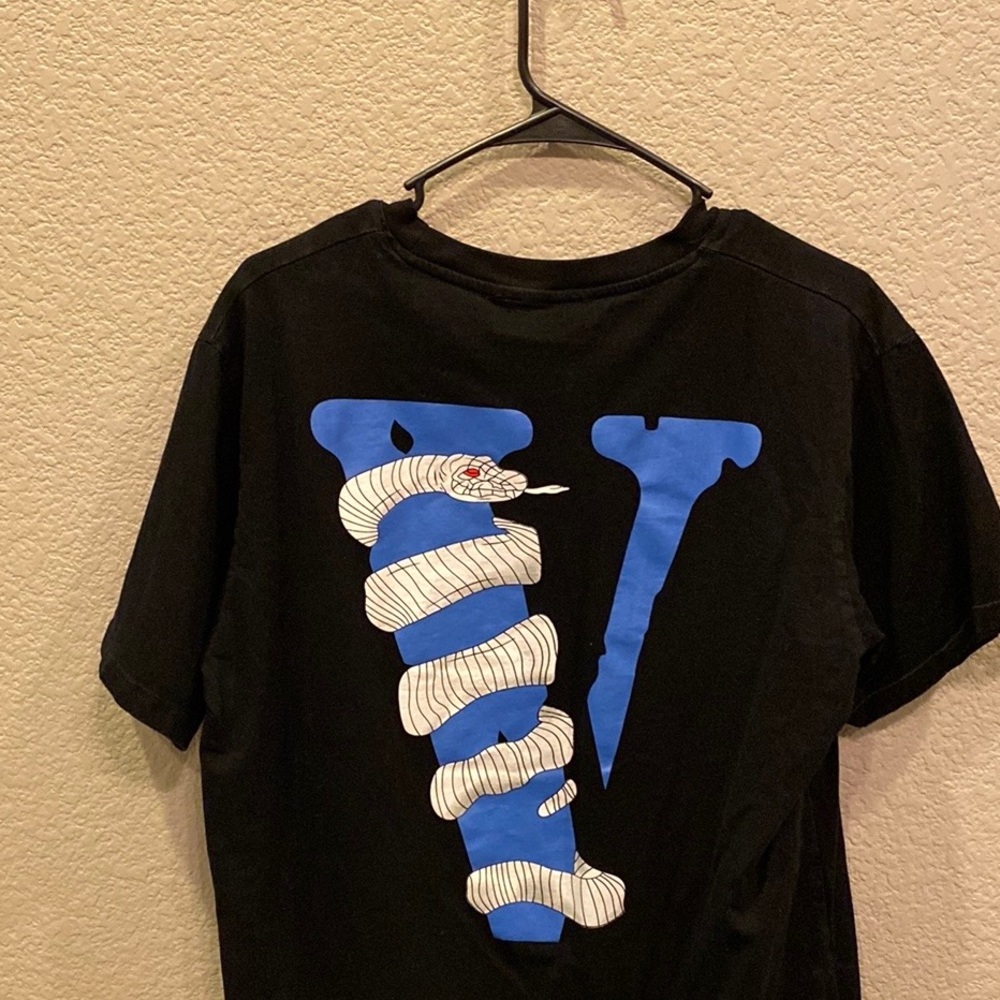 V-lone T shirt